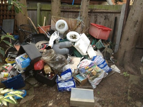 Residential and commercial waste collection services